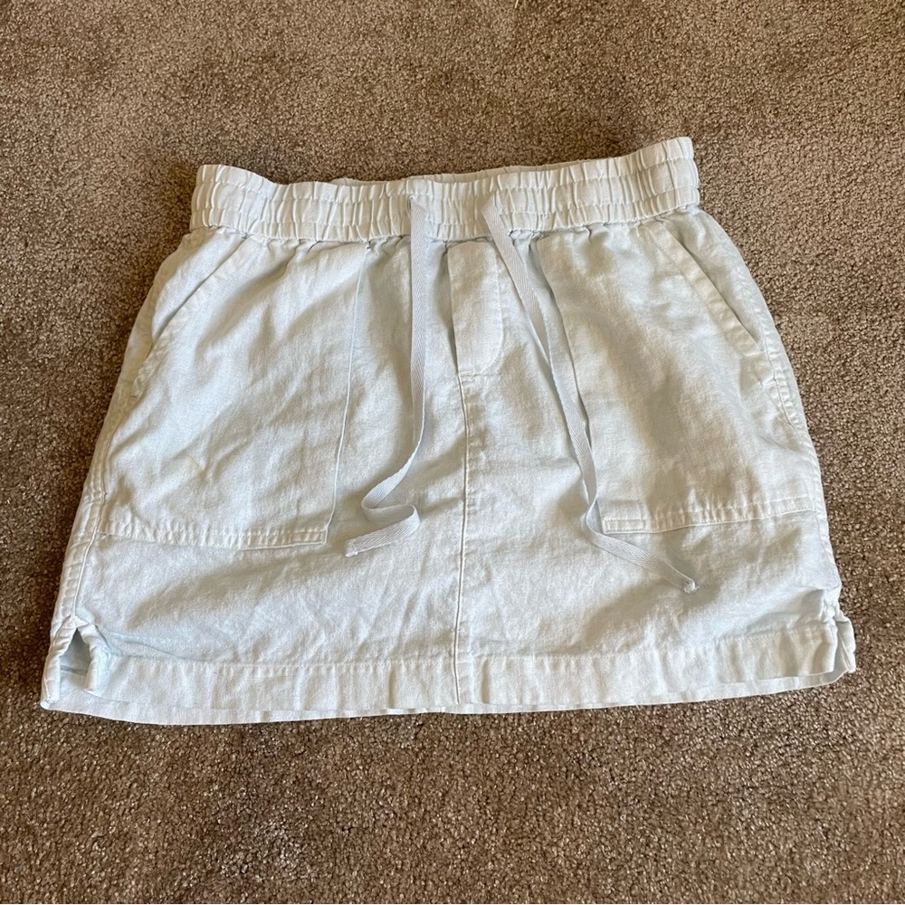 Old Navy Simple White Drawstring Mini Skirt With Pockets